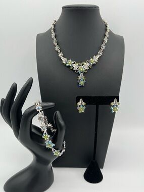 Christina Collection Yellow Aurora Borealis Rhinestone Floral Necklace Bracelet
